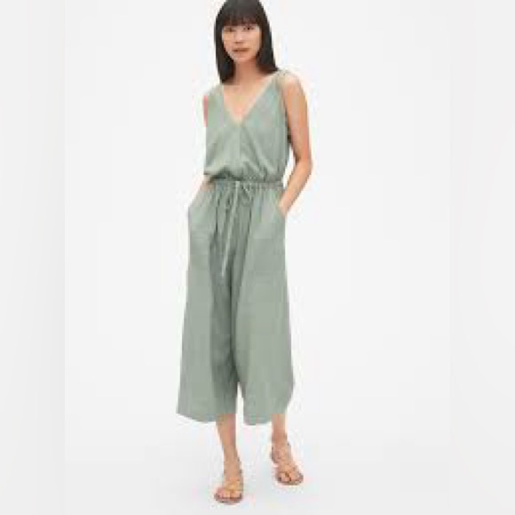 Gap cropped Jumpsuit - Picture 1 of 6